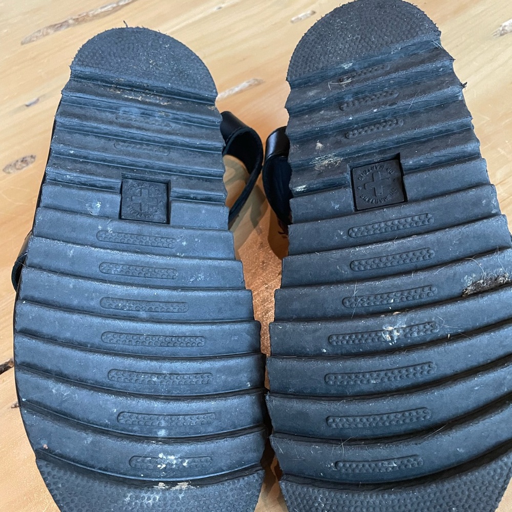 Dr. Martens Blaire Platform Sandals - Picture 4 of 5